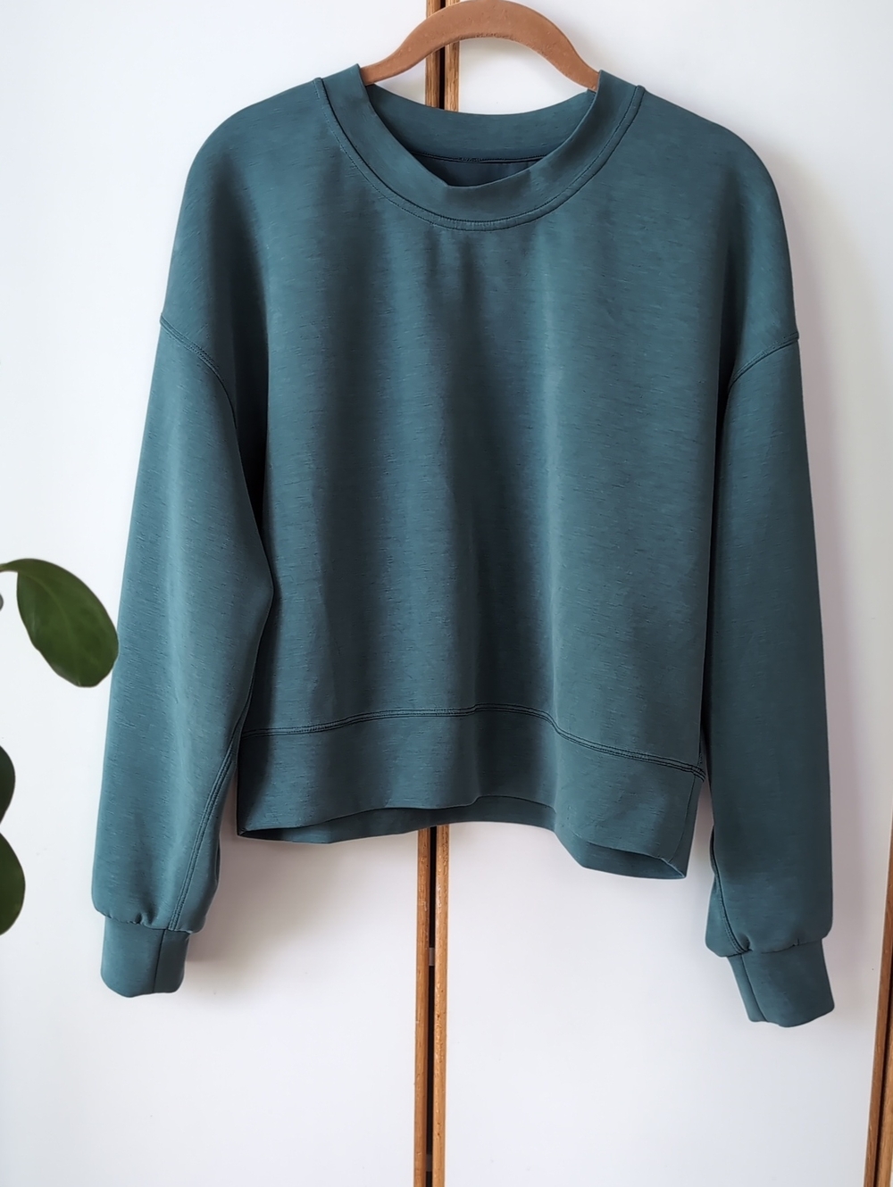Lululemon Perfectly Oversized Crop Crew Softstreme 6 Green Jasper Teal - Picture 7 of 10